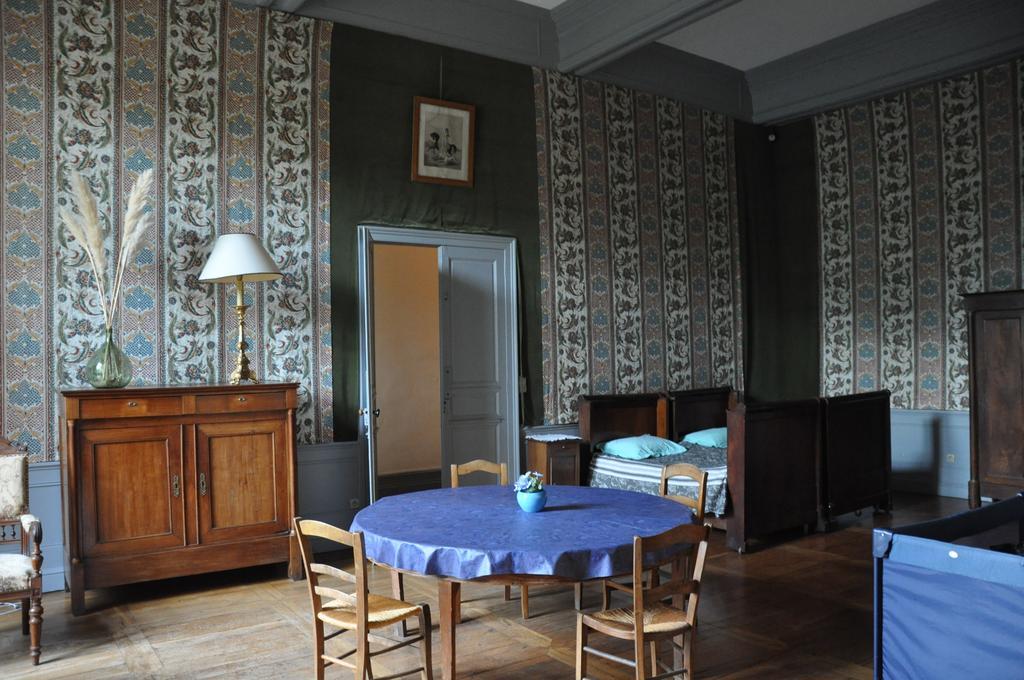Chateau De Lanquais Bed and Breakfast Eksteriør billede