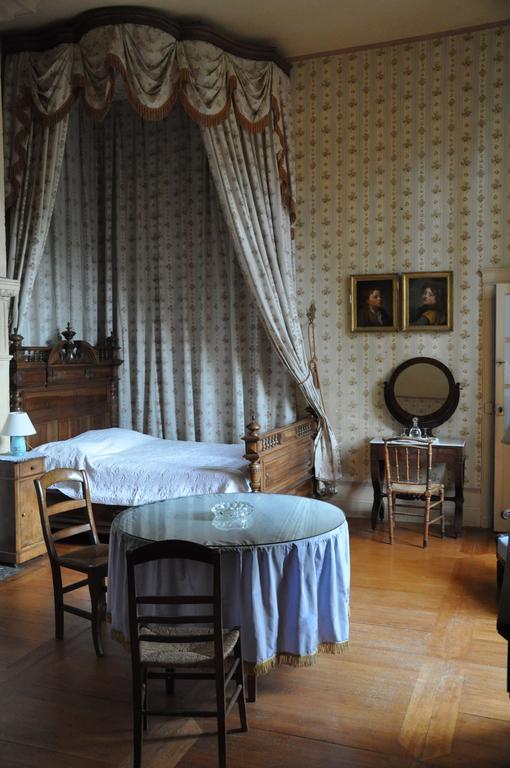 Chateau De Lanquais Bed and Breakfast Eksteriør billede