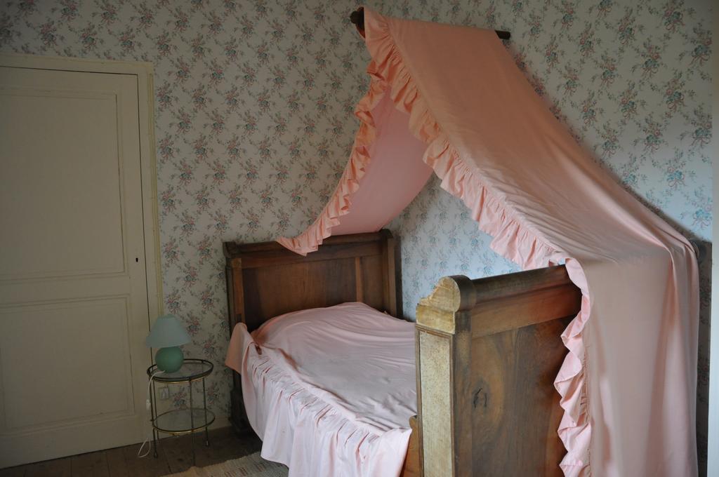 Chateau De Lanquais Bed and Breakfast Eksteriør billede